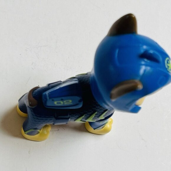 Spin Master PAW Patrol Sea Patrol Rescue Chase Blue Police Dog Scuba Figure 2.5 - Picture 6 of 9